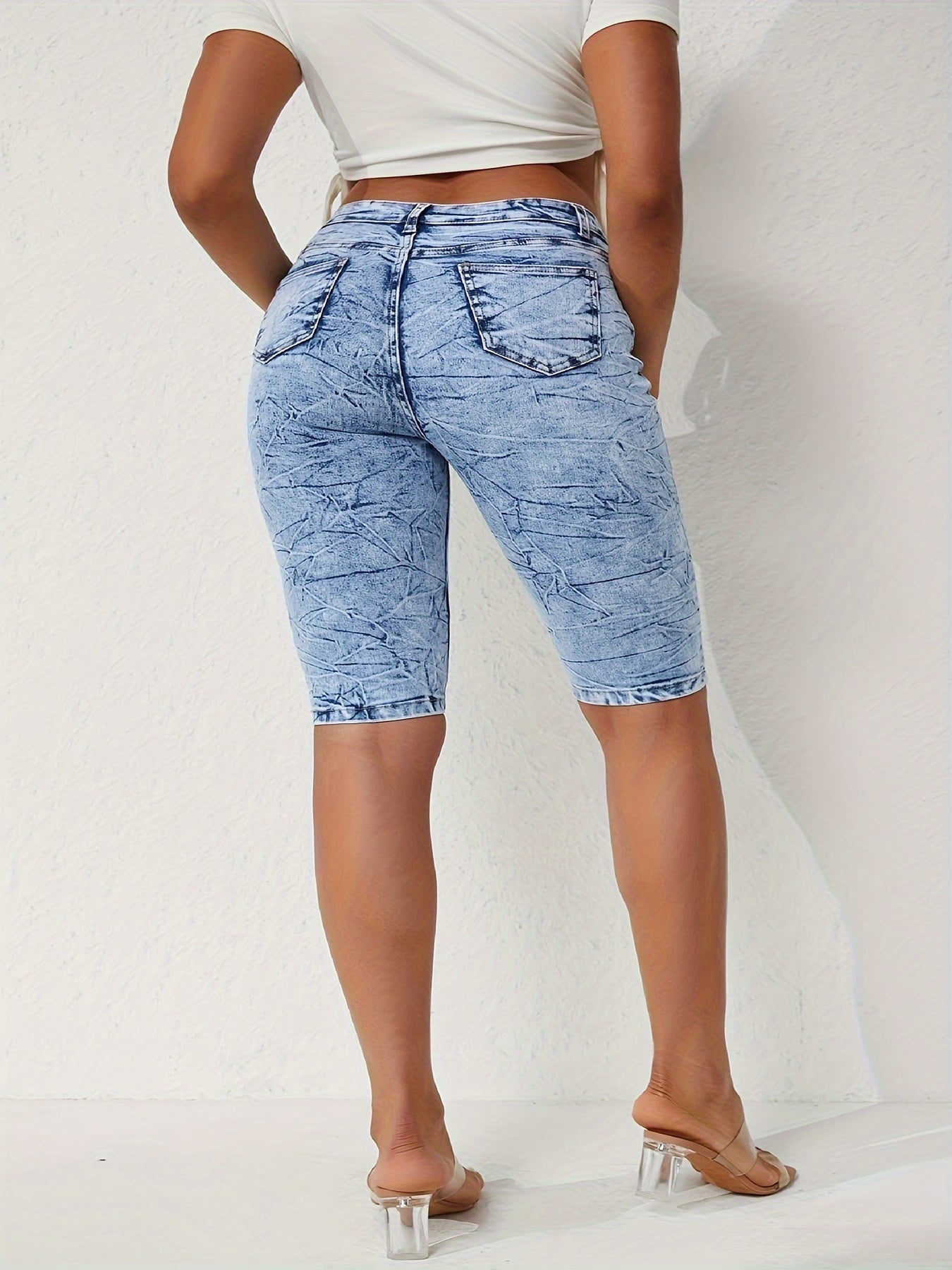 Ayollar uchun keng hajmli Tie Dye Bermuda shortlari, yuqori cho‘ziluvchan Rayon to‘qilgan mato