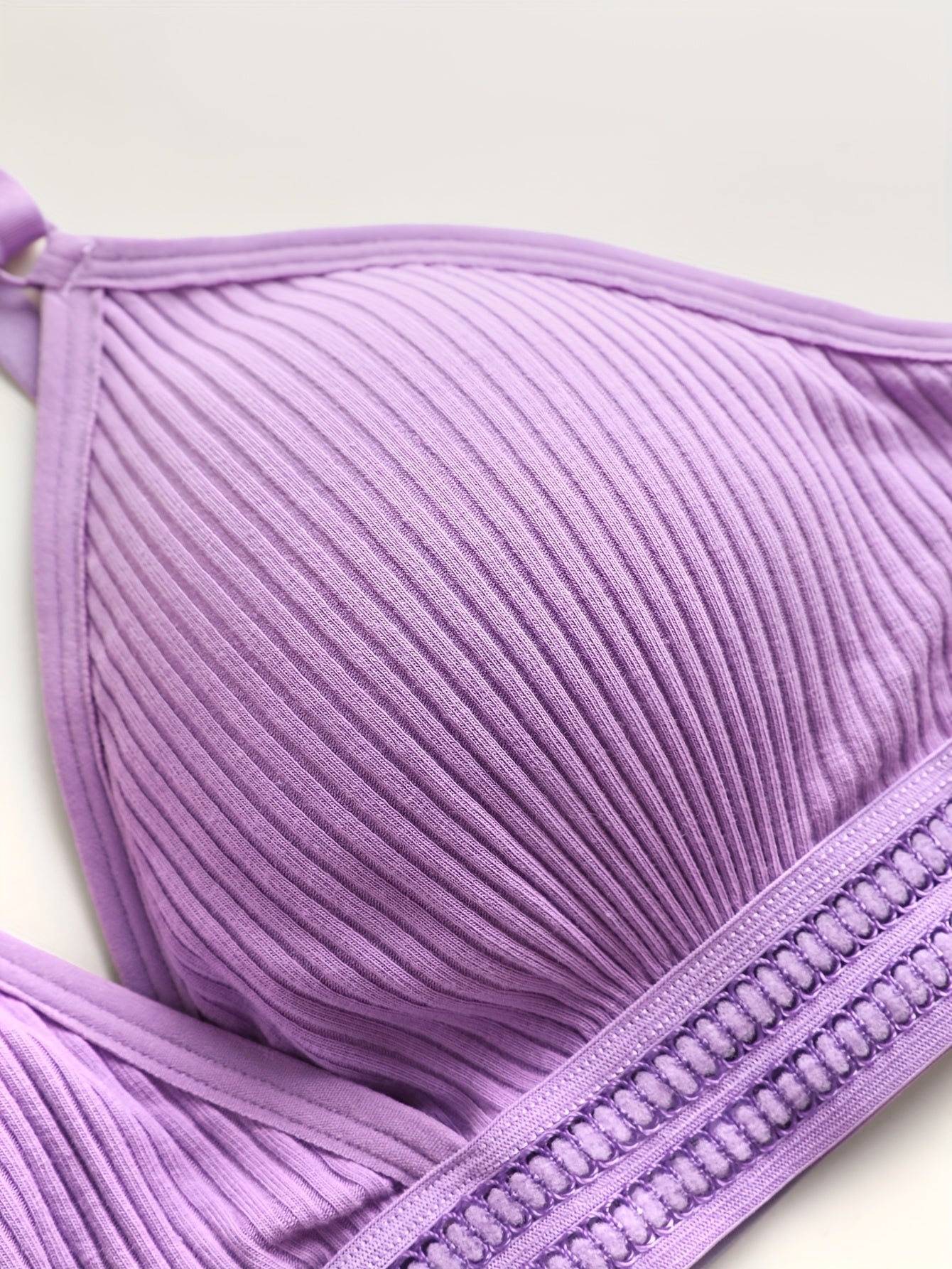 Set of 5 Wireless Bras with Ribbed Texture Soft Breathable Fabric Adjustable Straps