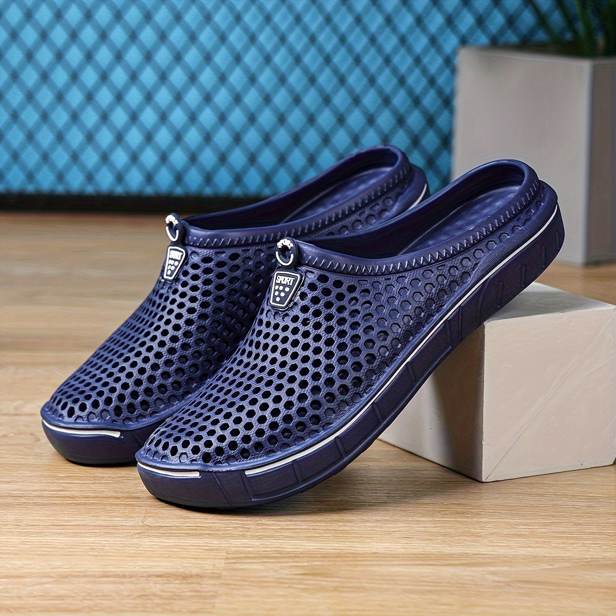 Women's Hollow Design Beach Shoes Ultra-Light Quick-Drying Garden Footwear