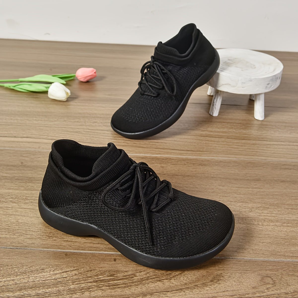 Women's Casual Low Top Lace Up Walking Shoes Breathable Non Slip Fabric