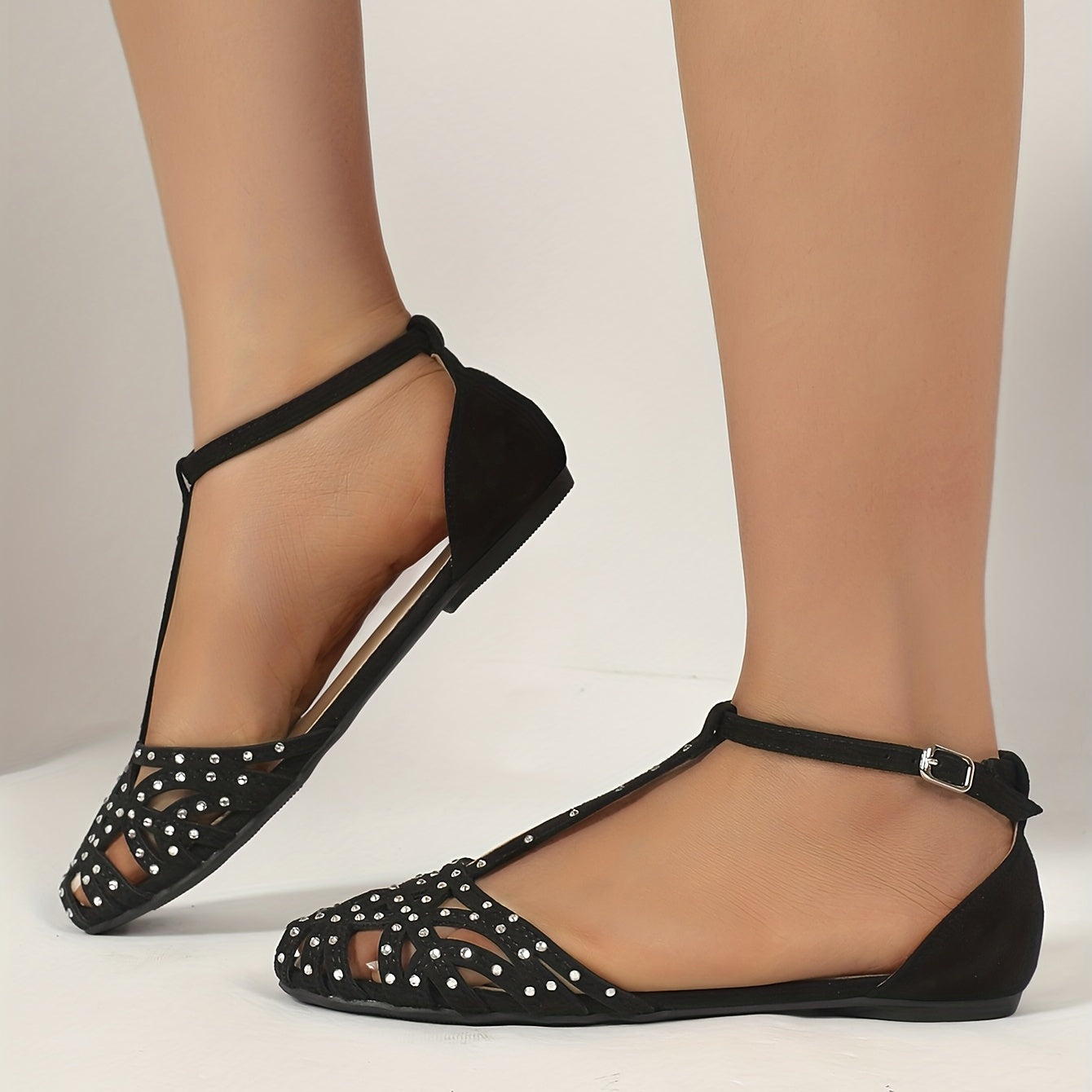 Women's Rhinestone Decor Flat Sandals Closed Toe T-Strap Ankle Strap