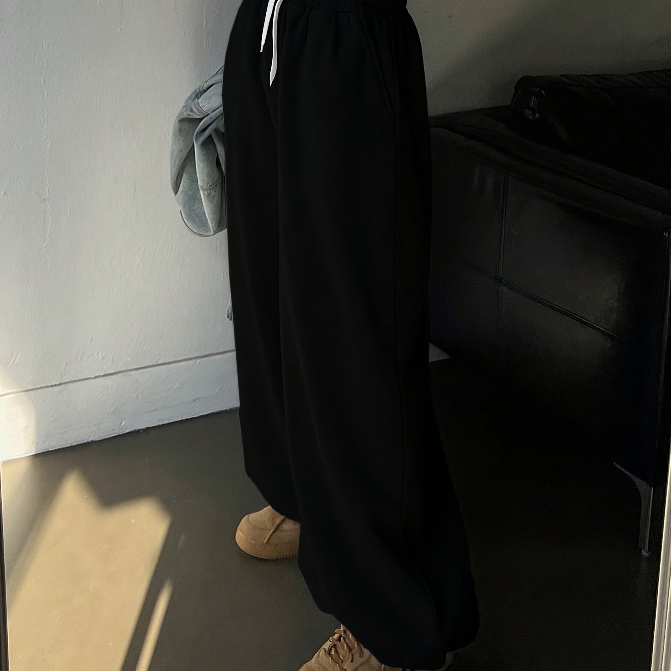 Женские джоггеры с высокой талией, шнурком, свободным кроем и карманами для весны и осени.