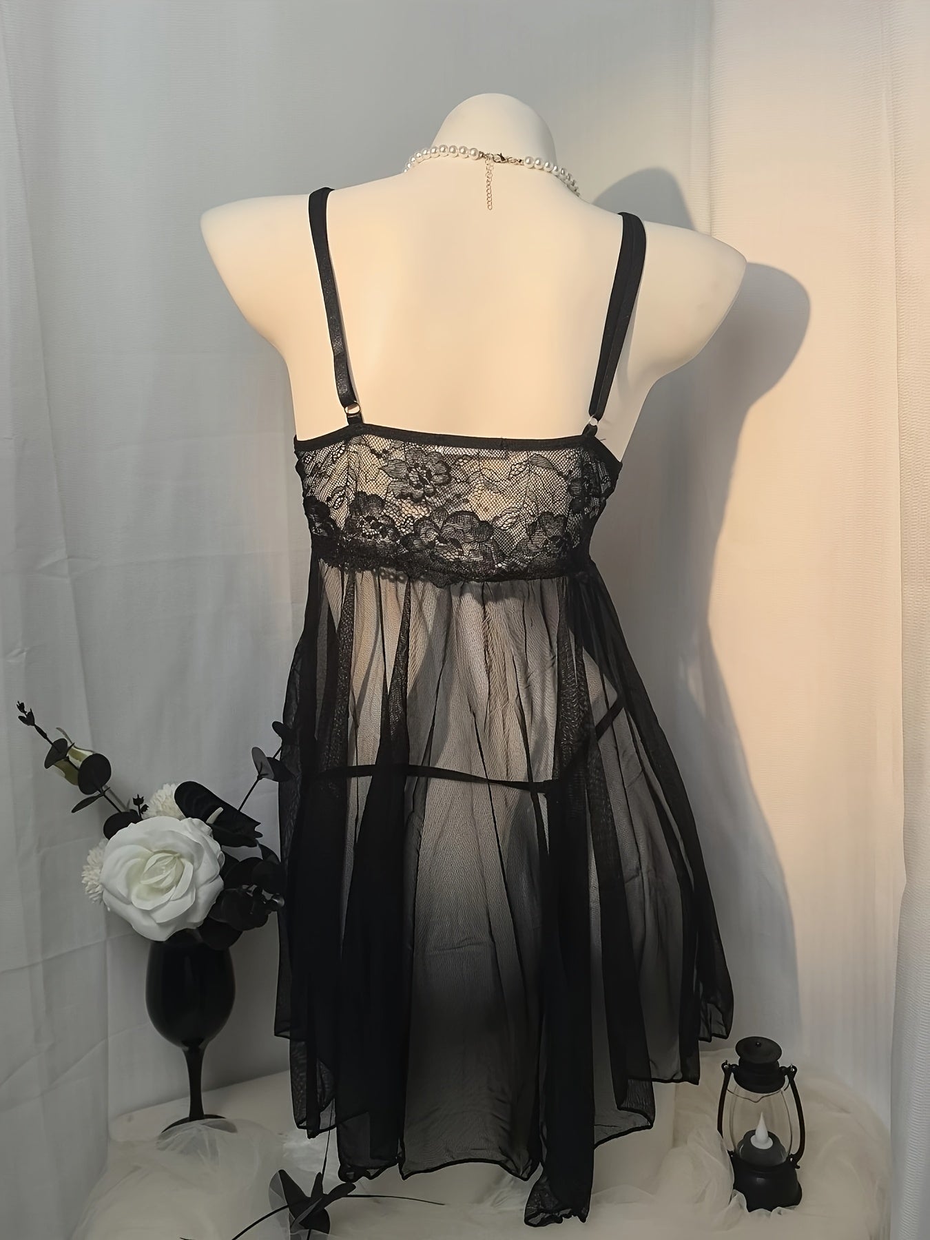 Набор нижнего белья с кружевной отделкой в стиле бэби-долл с thong, ночная сорочка из сетки с кружевными деталями, легкая поддержка, однотонный цвет, женская ночная одежда.