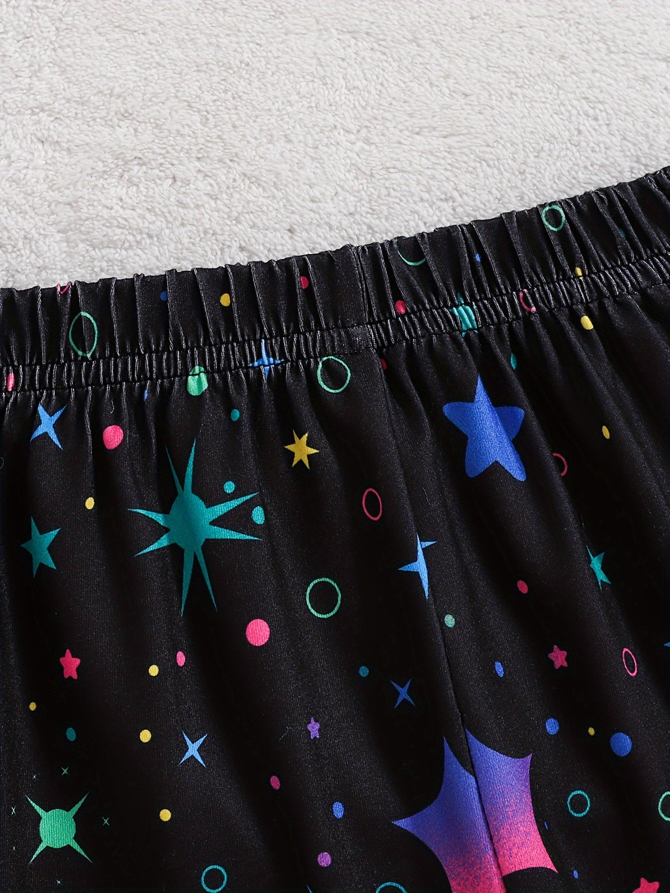 Qizlar uchun pushti unicorn va yulduz naqshli pijama to'plami, olovga chidamli, qulay qisqa yengli ko'ylak va uzun shimlar, bahor/kovak sovg'asi uchun ideal, mashinada yuvish mumkin.