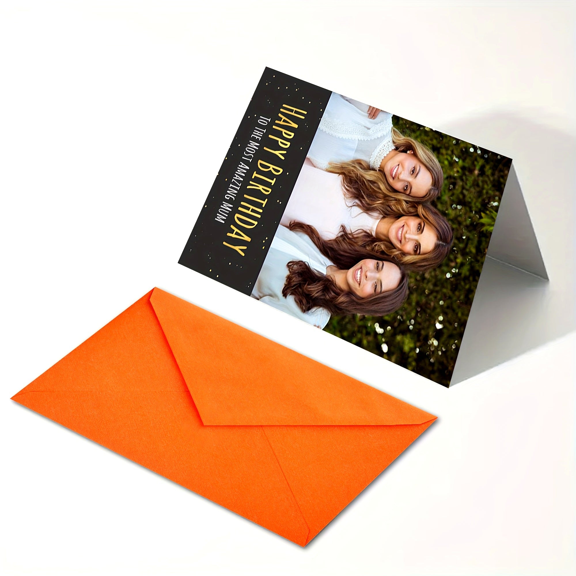 Onajon uchun jozibali 8-may kartasi - Vintage uslubida qo'l bilan tayyorlangan, sevgi va kulgu bilan to'lib-toshgan, faqat u uchun maxsus tayyorlangan, tug'ilgan kunlar va esda qolarli lahzalarni nishonlash uchun ideal.