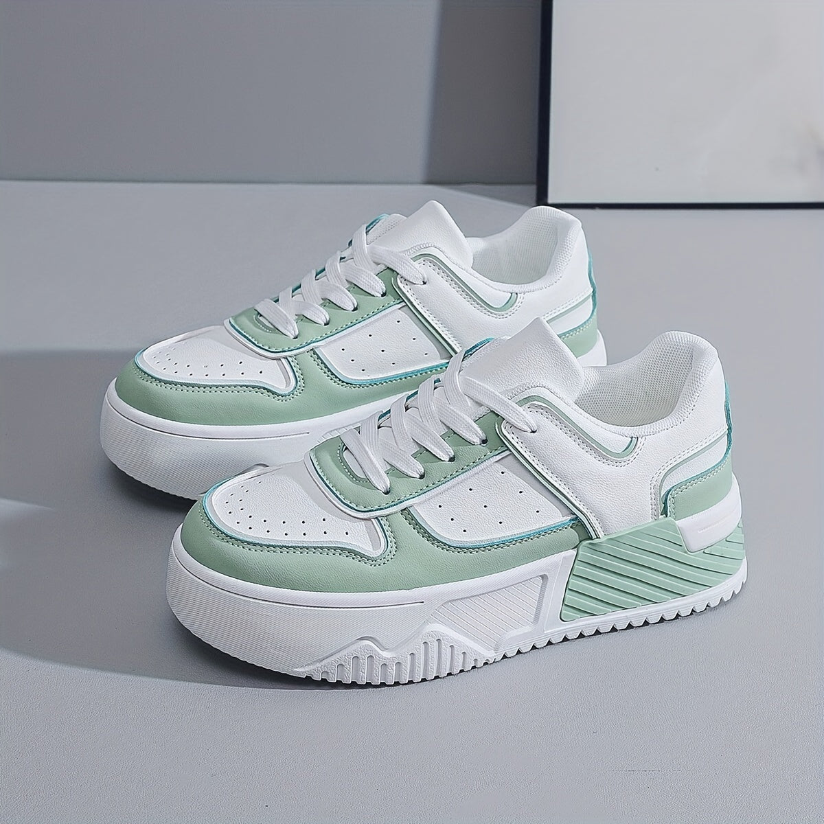 Women’s Fashion Sneakers Women’s Casual Lace-Up Sports Shoes with Wedge Heel