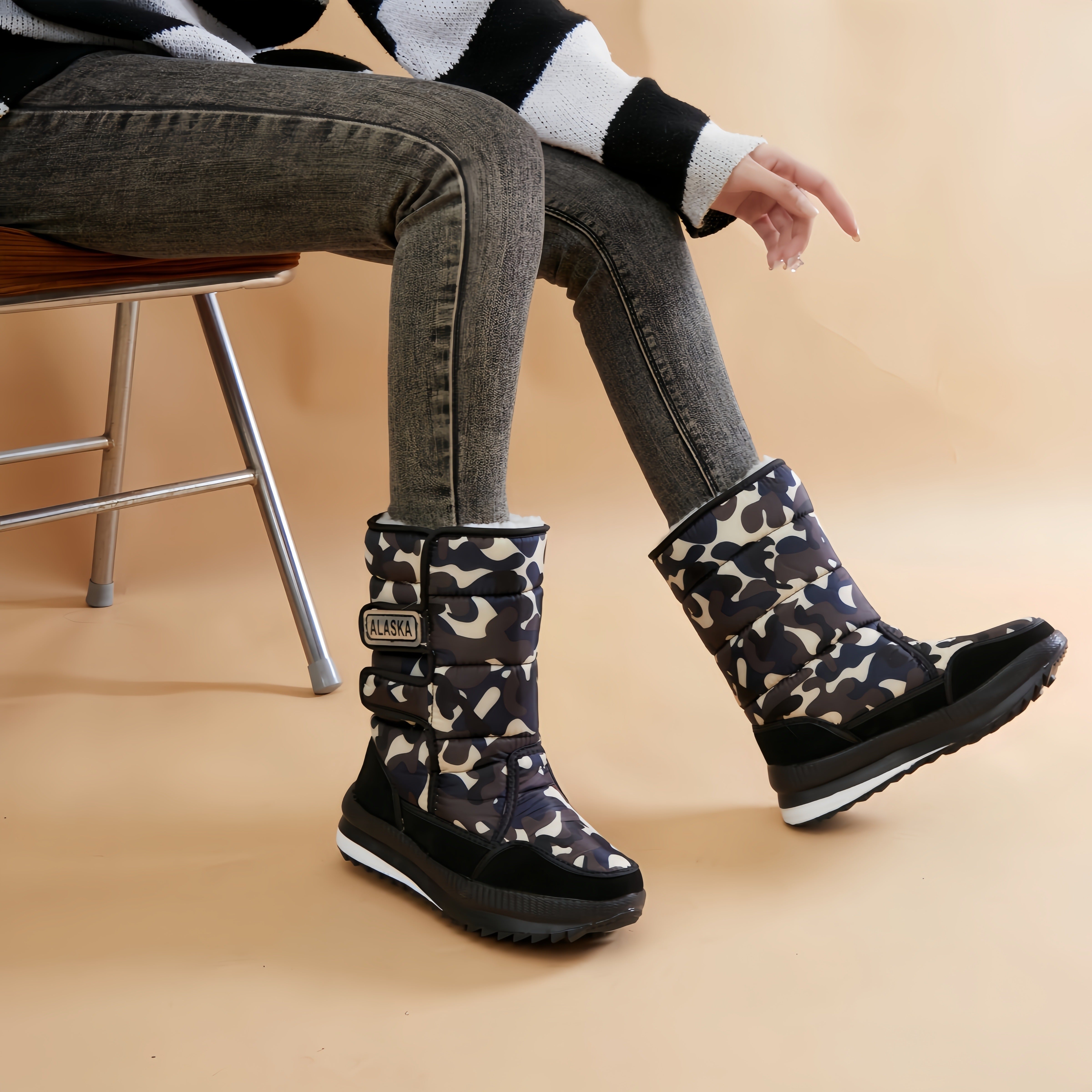 Женские зимние сапоги до середины икры с флисовой подкладкой и противоскользящей толстой подошвой