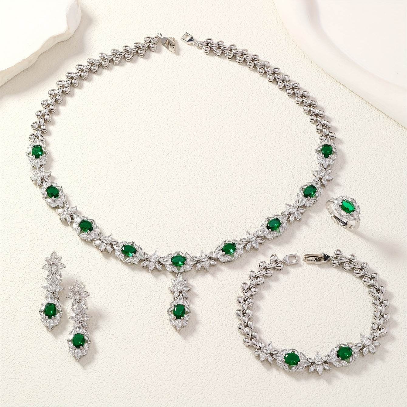 Vintage Gold-Plated Copper Jewelry Set with Synthetic Zirconia for Weddings and Special Occasions