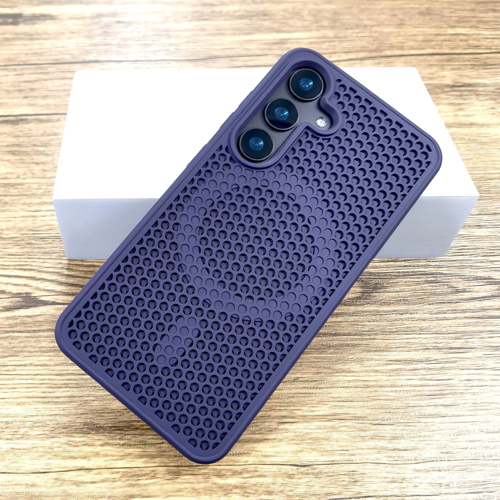 Ventilated PC Phone Case for Samsung Galaxy S24 S23 S22 Ultra Plus Wireless Charging Magnetic Compatibility