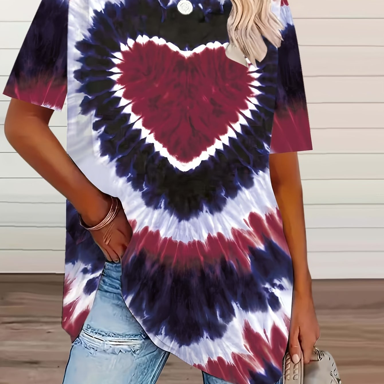 Plus Size Women's Tie-Dye Heart Print T-Shirt Casual Short Sleeve Top in Blue, Orange, Black