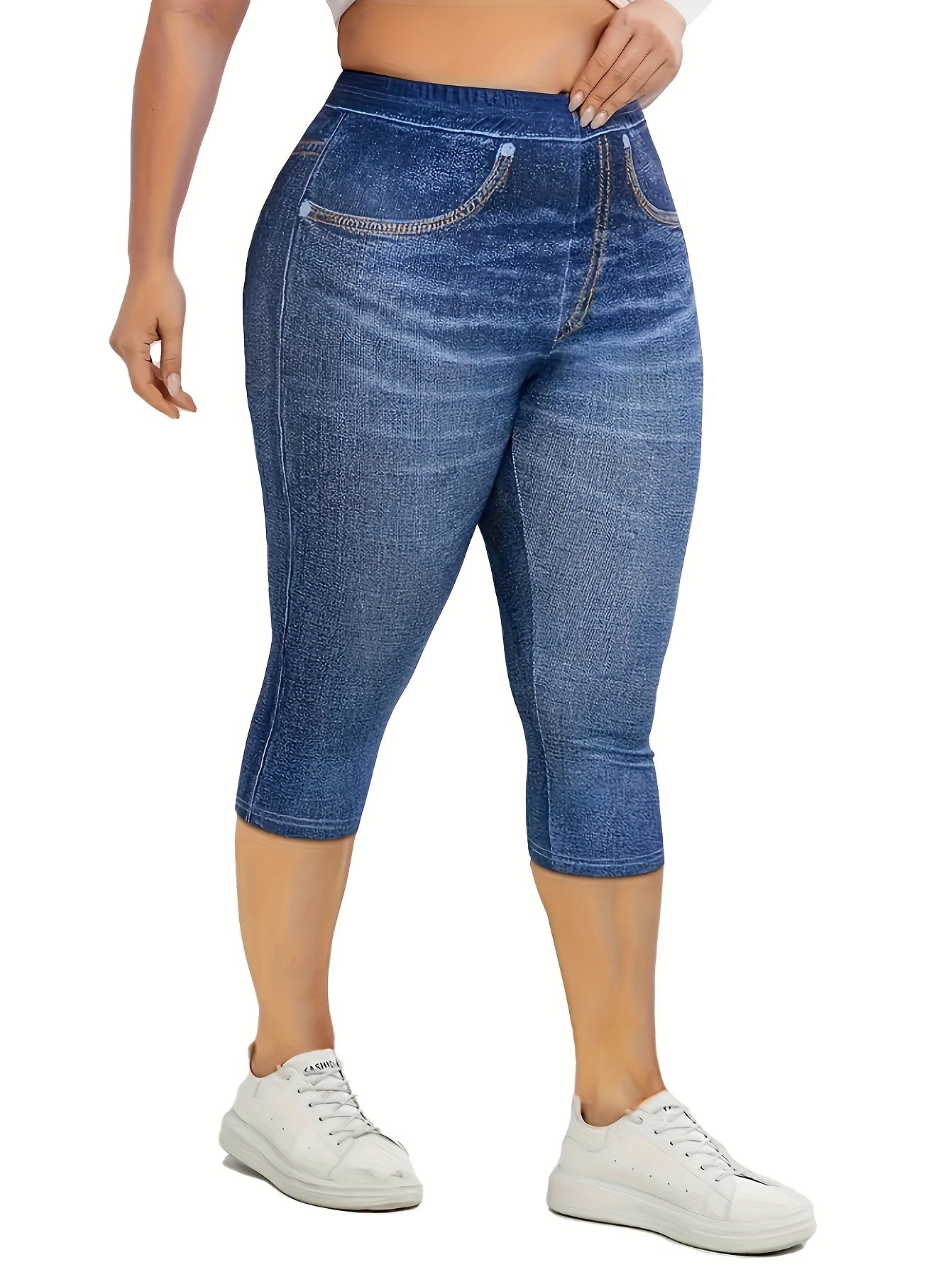 Plus o'lcham ayollar uchun faux denim shortlar, elastik mato va bir rangli