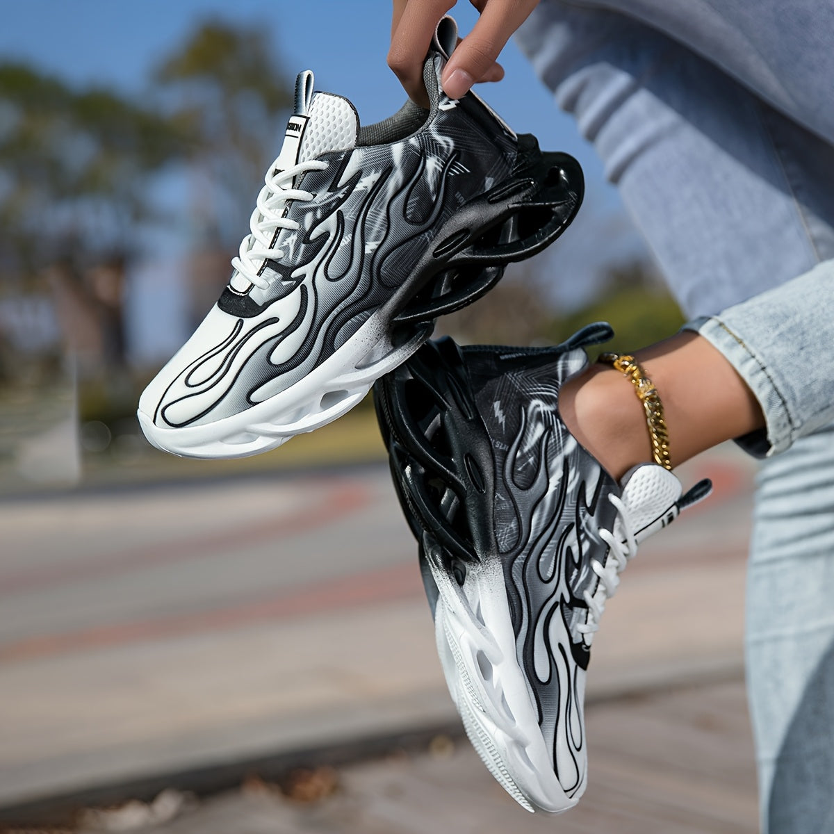 Women's Breathable Mesh Running Sneakers Black White Low Top Casual Shoes