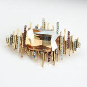 Vintage Style Brooch with Irregular Stripes for Quirky Fashion Accessory