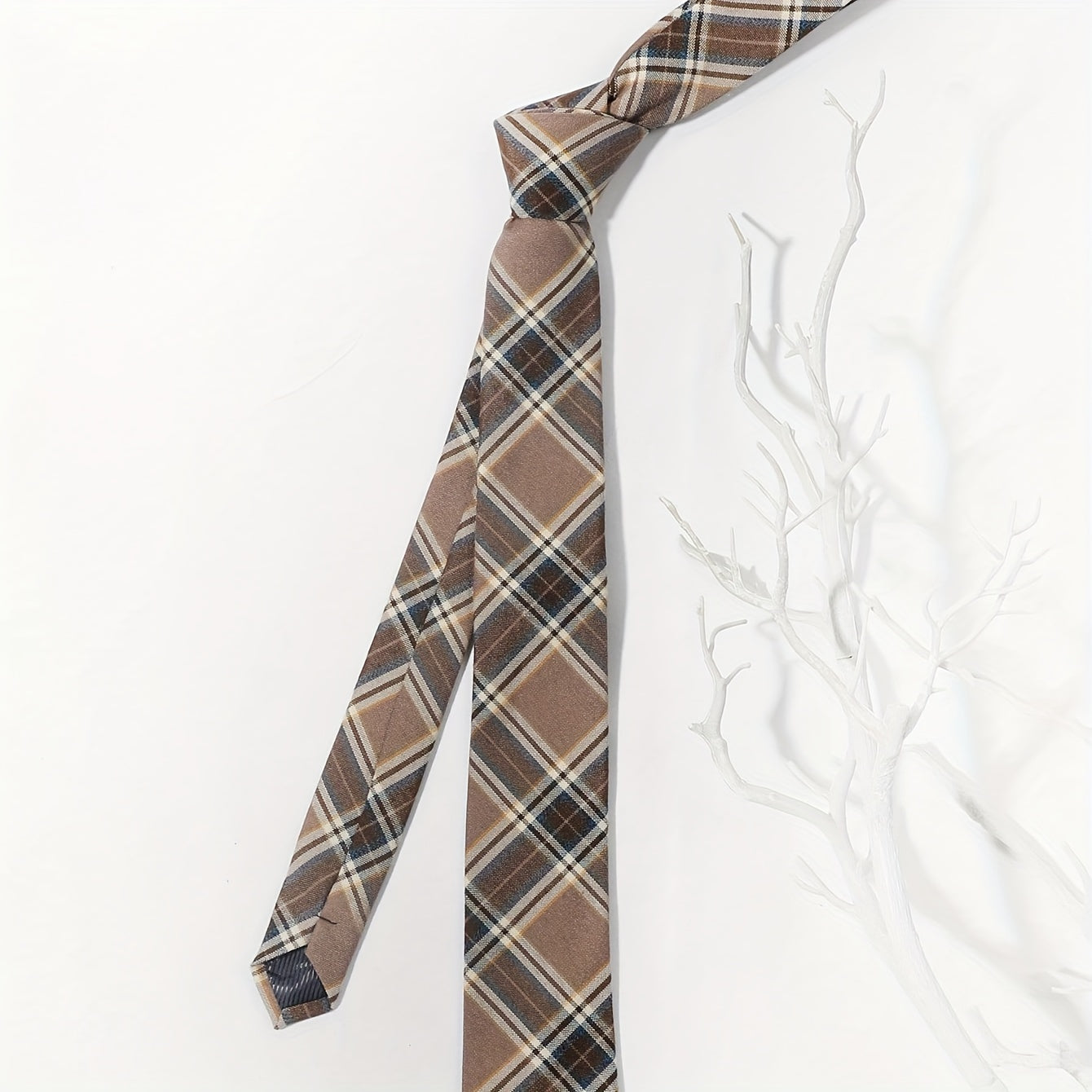 Men's Striped Polyester Tie for Business and Casual Wear