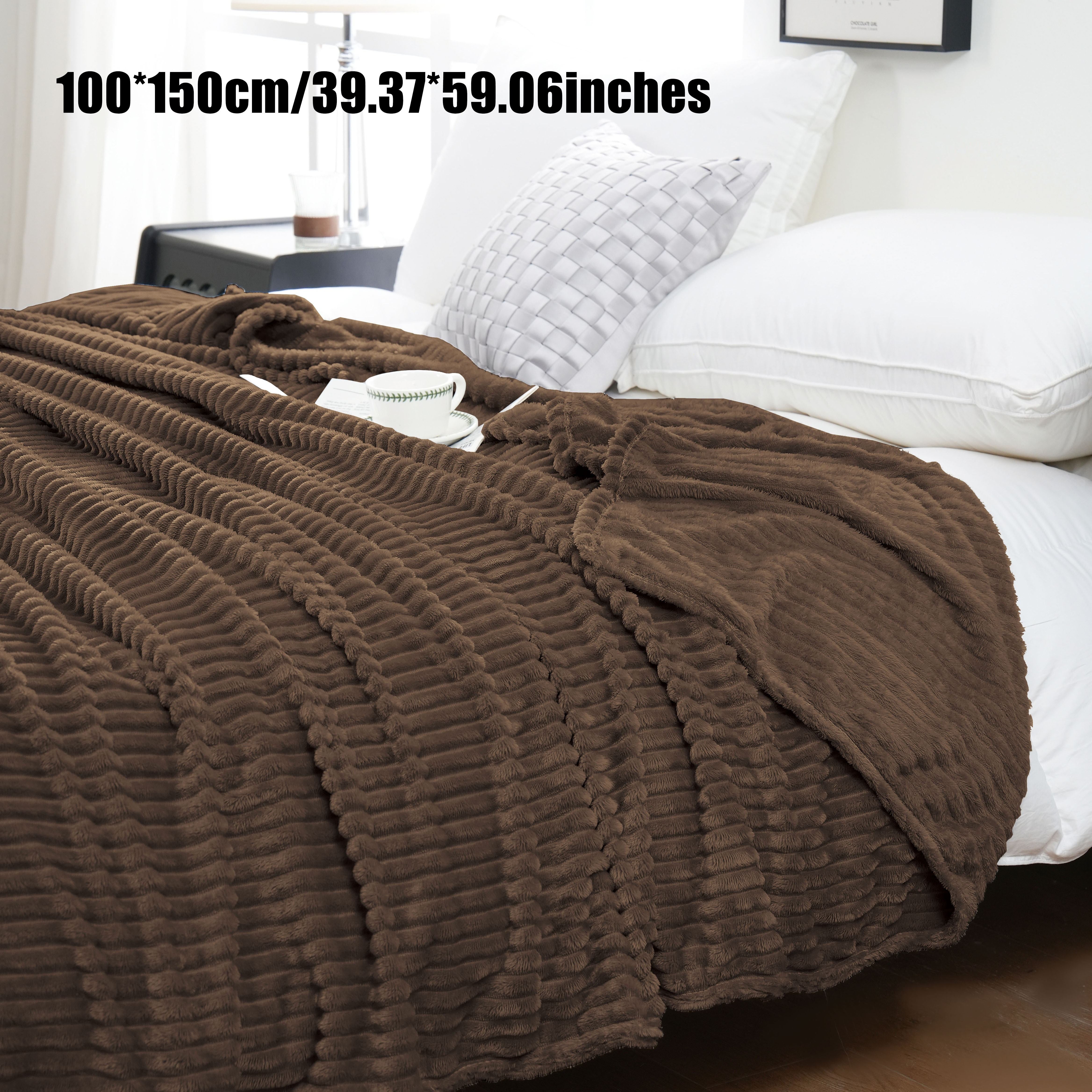 Flannel Christmas Blanket 220GSM Soft Warm Cozy for Bedroom Sofa and Pet Use