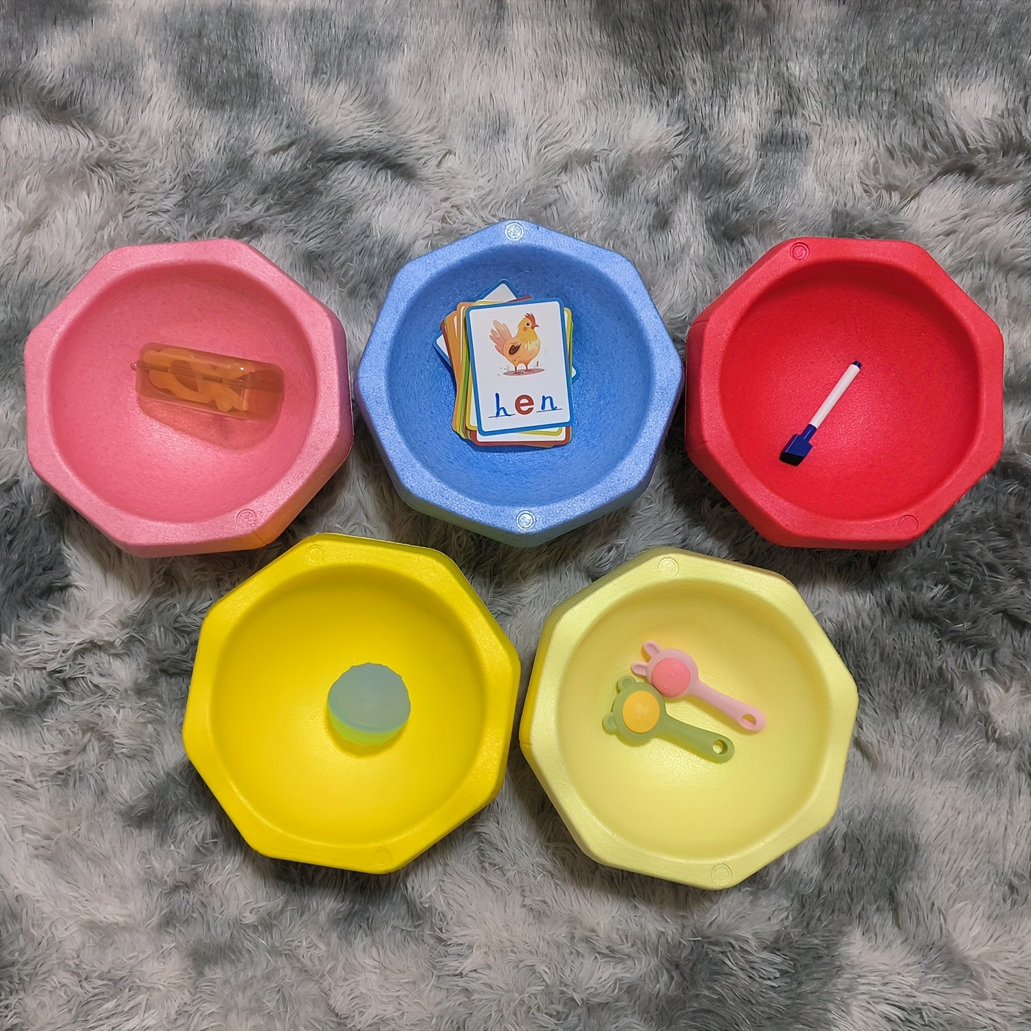 4 ta bolalar uchun qadam toshlari, ular muvozanat taxtalari, stullar yoki ijodiy ko'rsatma asoslari sifatida ishlatilishi mumkin. Rojdestvo, Halloween yoki tug'ilgan kun sovg'alari uchun ideal.