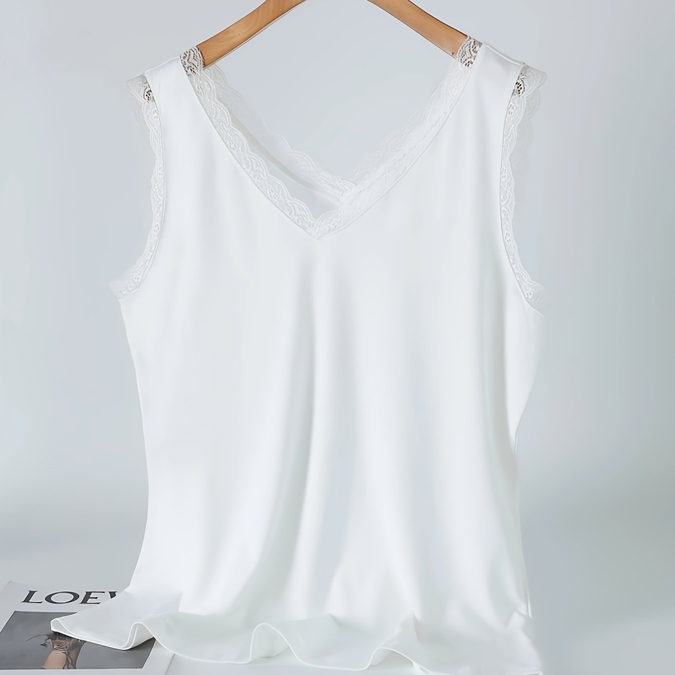 Chaleco versátil para mujer de tallas grandes con costura de encaje en contraste