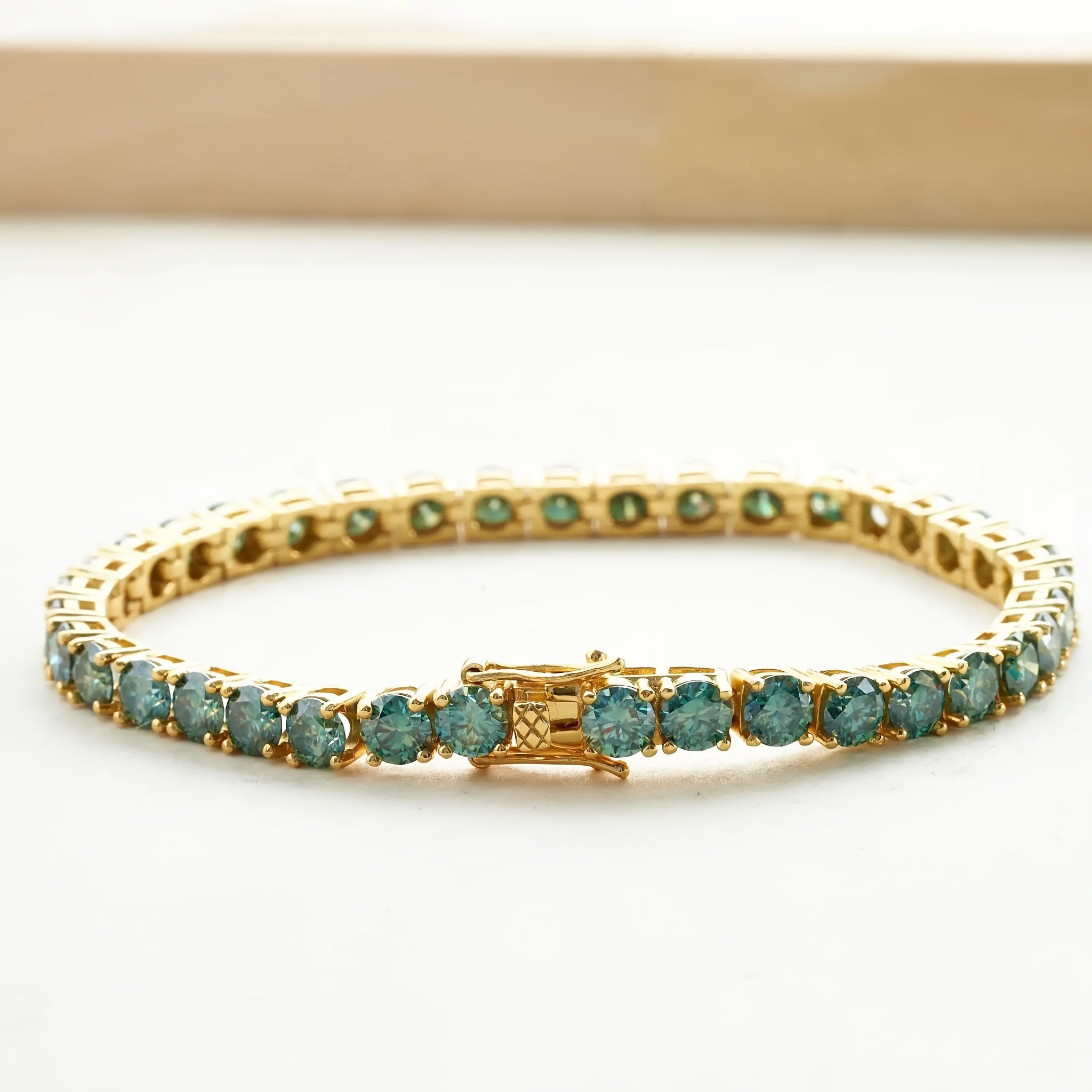 1 dona Qimmatbaho toshlar Ayollar 925 Sof Sterling Kumush Oltin Qoplangan 5mm Ko'p Rangli Moissanite Tennis Bilaguzuk Erkaklar va Ayollar uchun. Ushbu Qizg'in Sotilayotgan Luks Moda Hip Hop Bilaguzuk  mukammal Qizlar kuni, Onalar kuni, Yubiley, To'y yoki