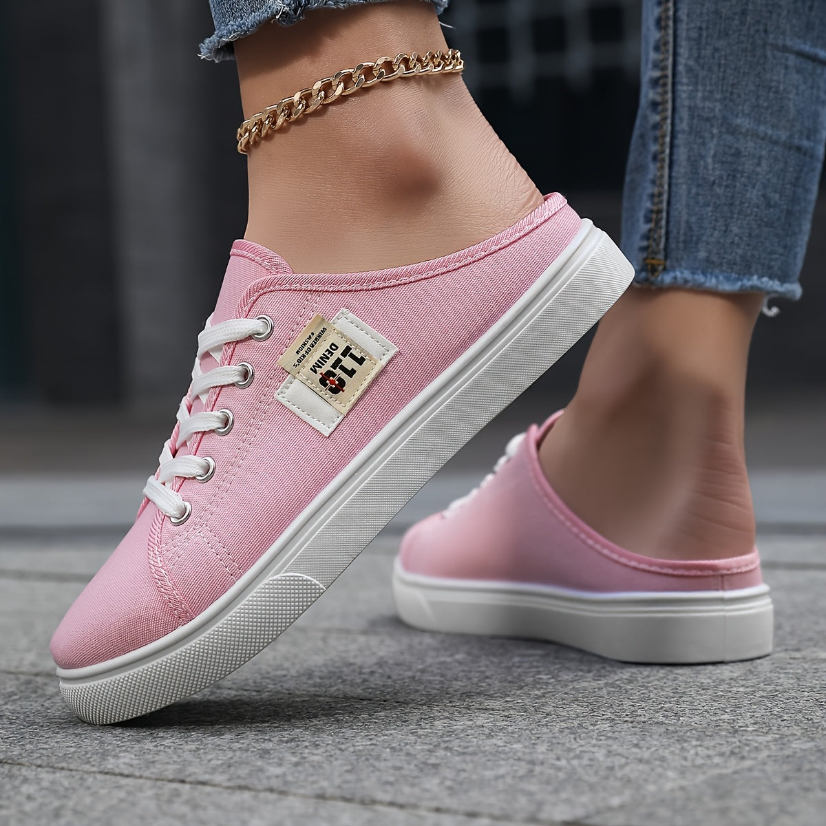 Women's Casual Solid Color Laced Walking Shoes Breathable Fabric Insoles