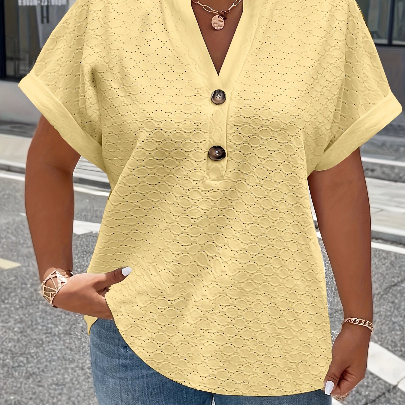 Women's Plus Size Solid Eyelet V-Neck T-Shirt for Spring and Summer