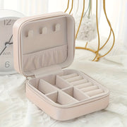 Leather Jewelry Organizer with Zipper Closure and Fabric-Lined Compartments