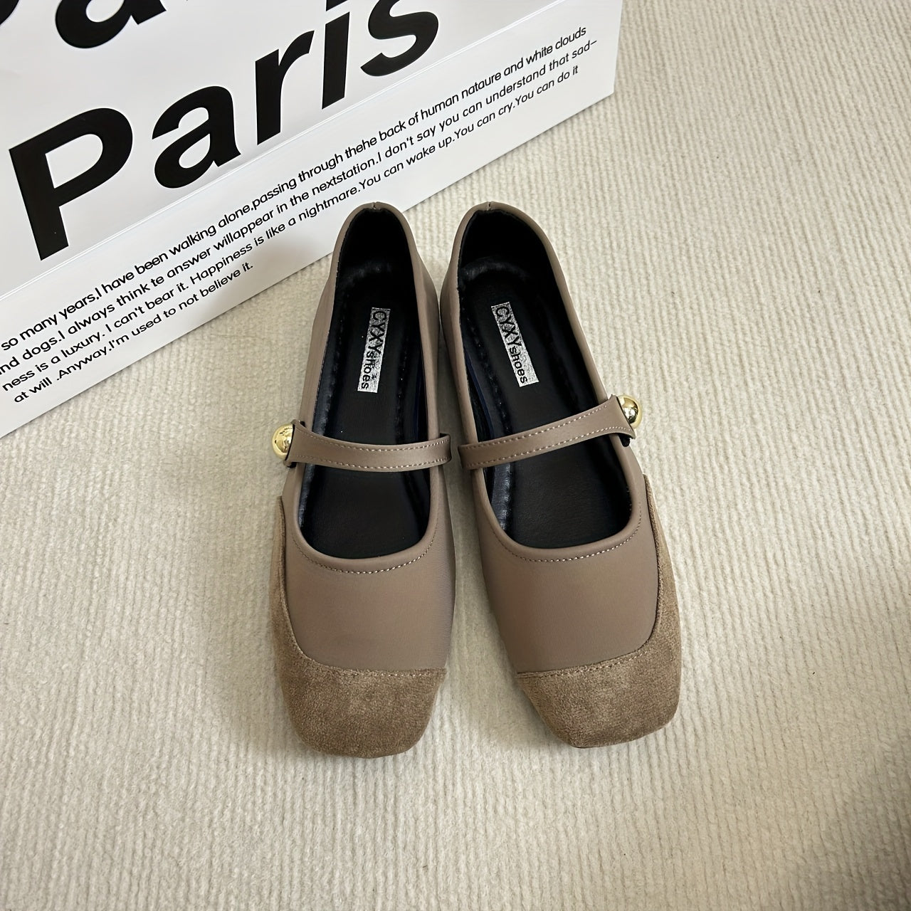 Ayollar uchun tekis poyabzal kvadrat barmoqli, bilak bog‘lamli, engil, qulay