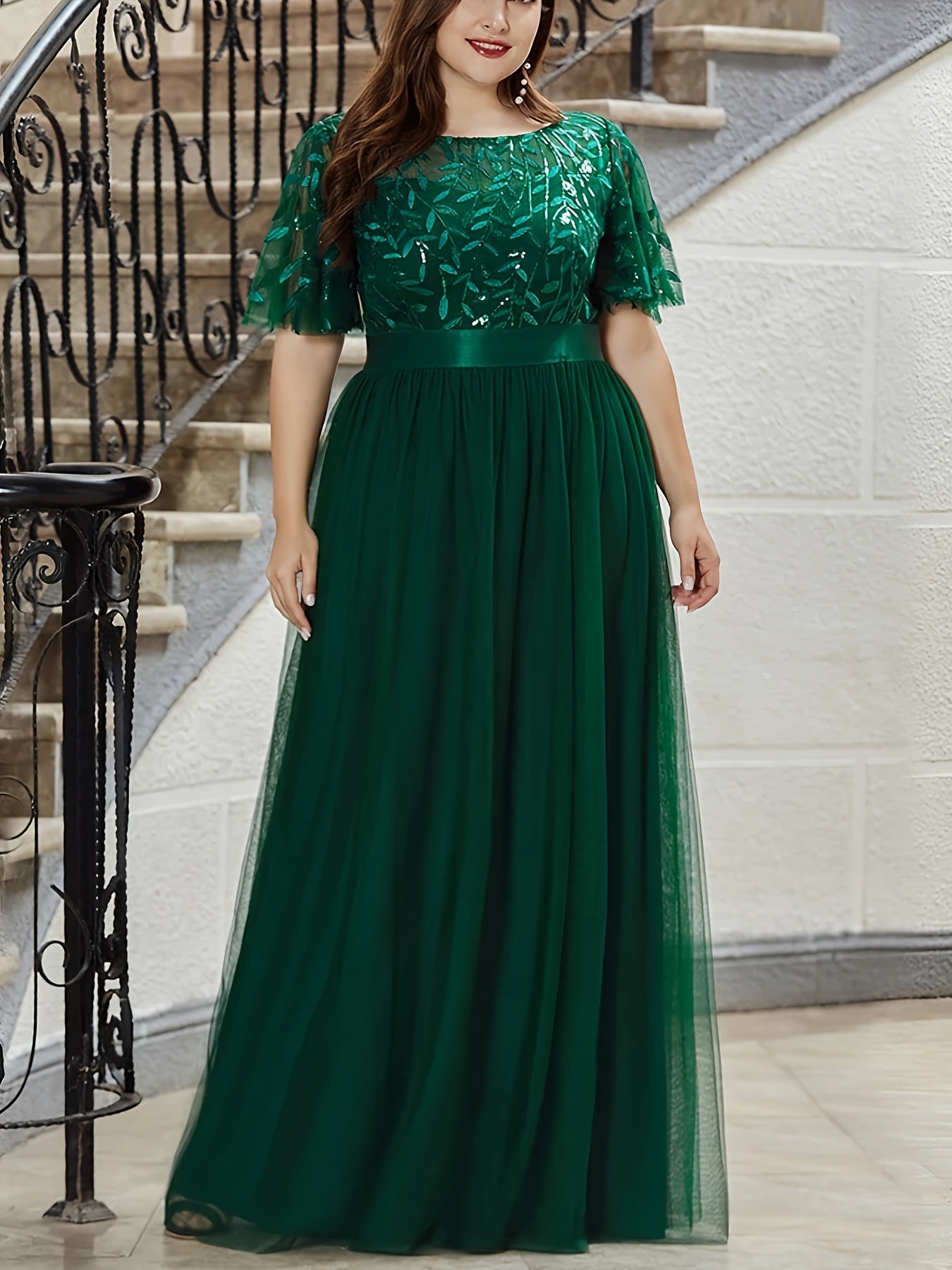 Women's Plus Size Emerald Green Lace-Trimmed Midi Dress with Belt