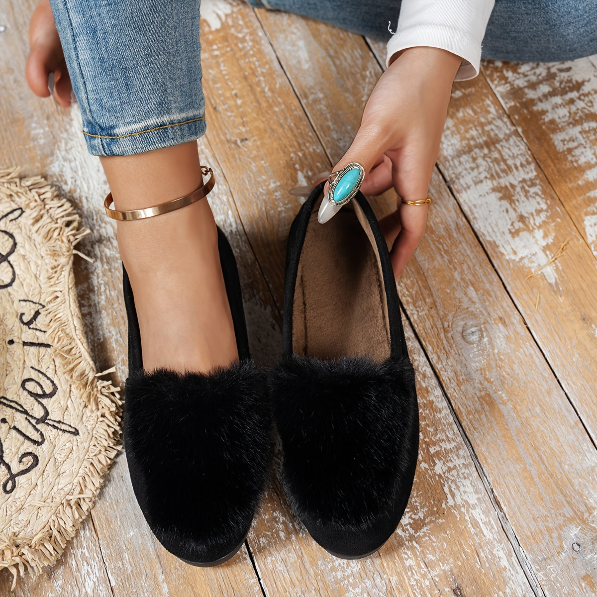 Women's Slip-On Flats with Faux Fur Trim - Lightweight All-Season Casual Shoes