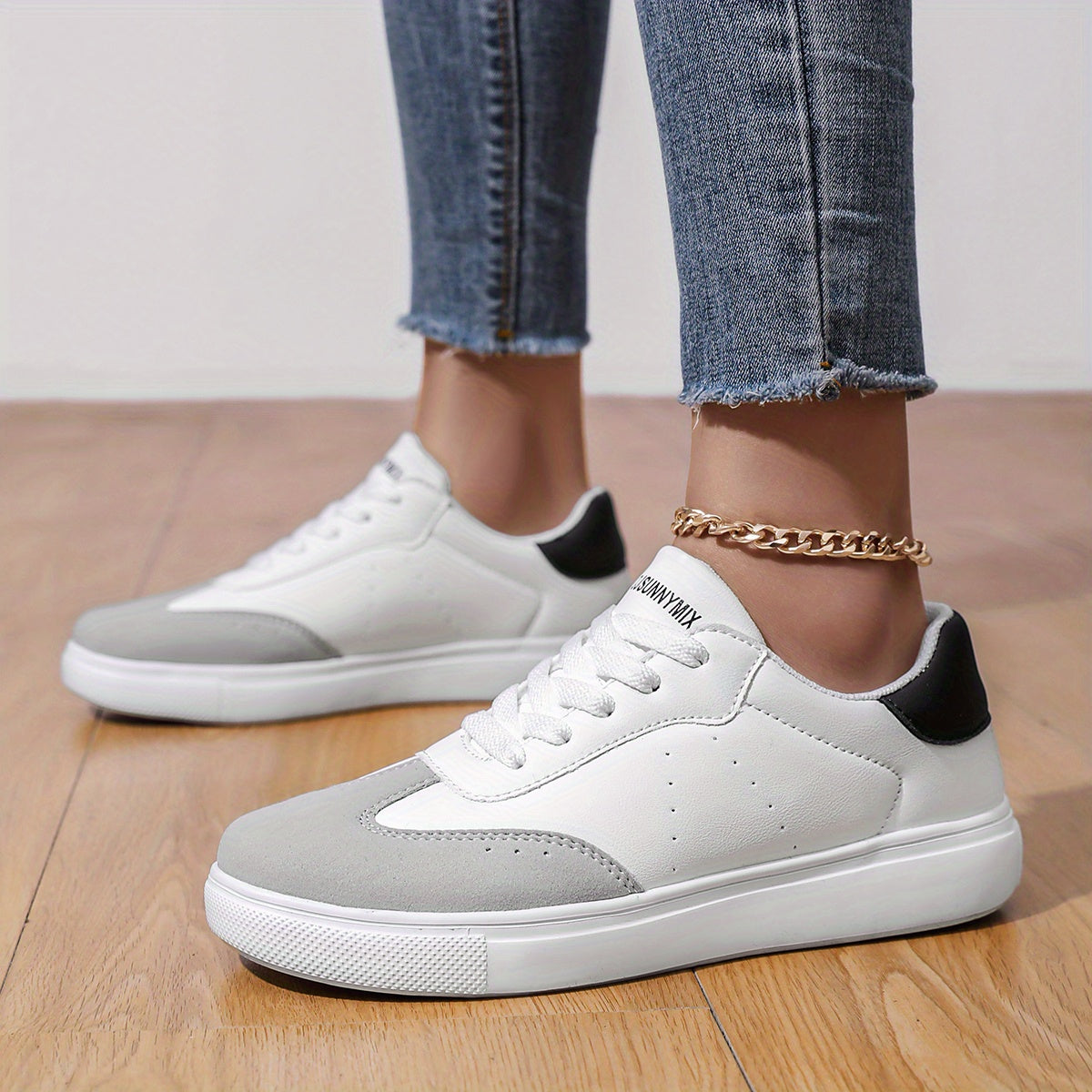 Women's Casual Canvas Sneakers Low Top Lace-Up Comfortable Walking Shoes