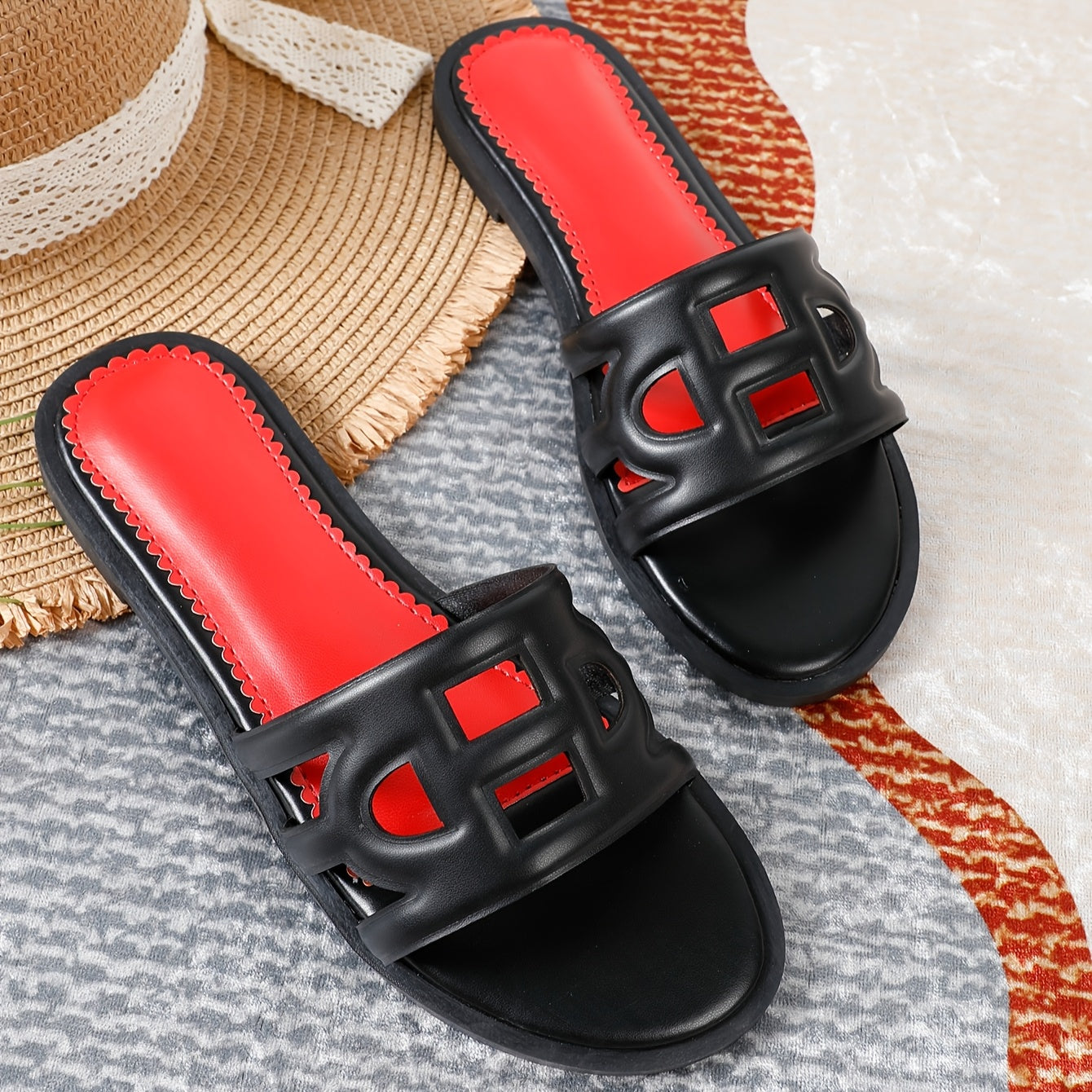 Women's Slip-On Round-Toe Flat Shoes Lightweight Comfortable Embossed Laser Designs