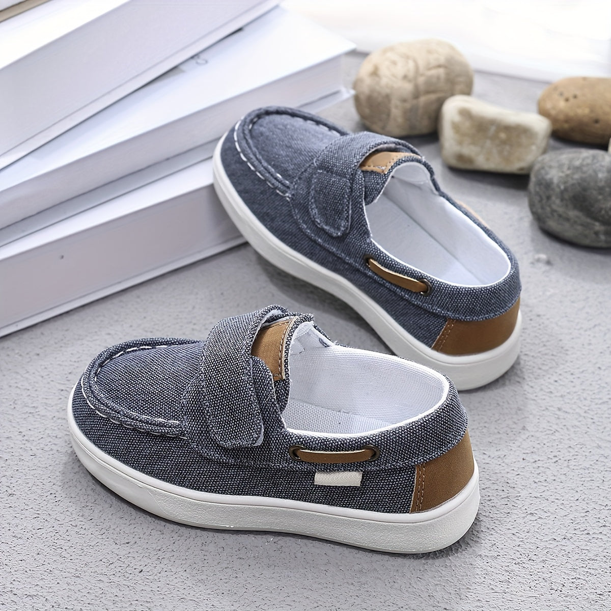 Boys' Canvas Sneakers Soft Non-Slip Casual Low Top All-Season