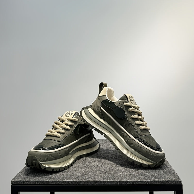 Unisex preppy krossovkalar qalin taglik, shoelace dizayni va mustahkam materiallar bilan.