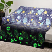 Contemporary Glow in the Dark Space Theme Throw Blanket Knitted Polyester Sofa Cover