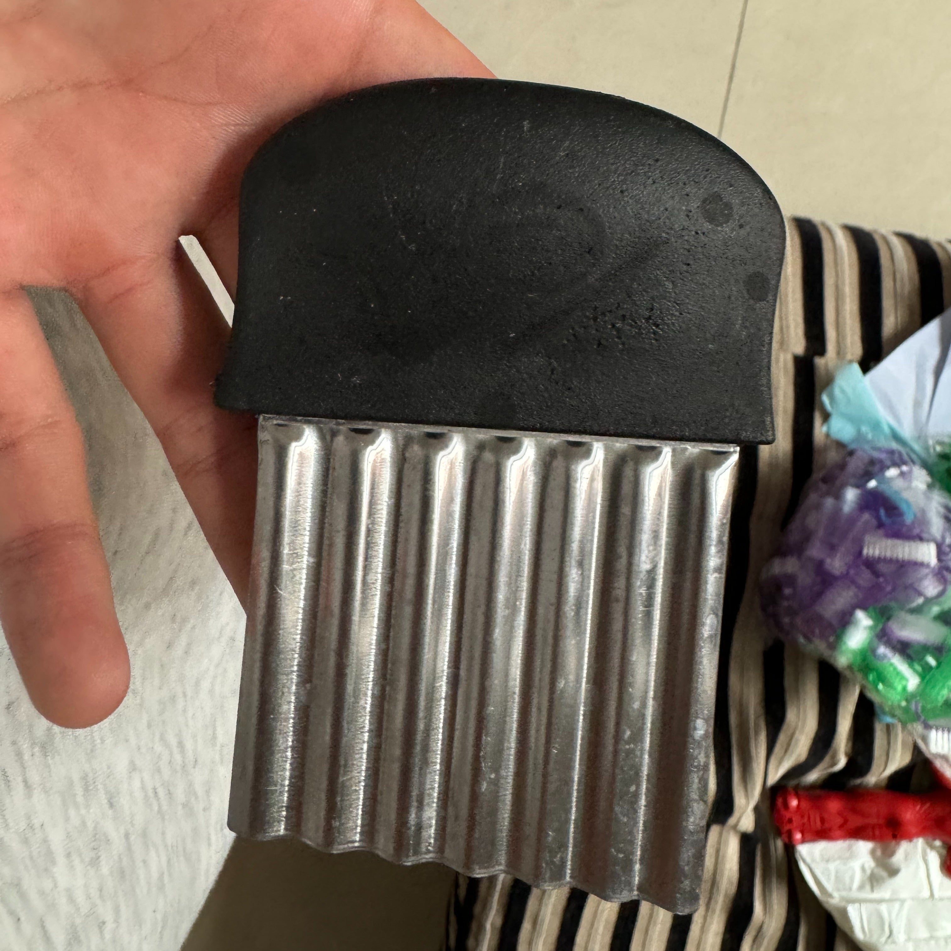 Ko‘p funksiyali zanglamaydigan po‘latdan yasalgan oshxona pichog‘i, kartoshka bo‘laklagich, to‘lqinli kesuvchi