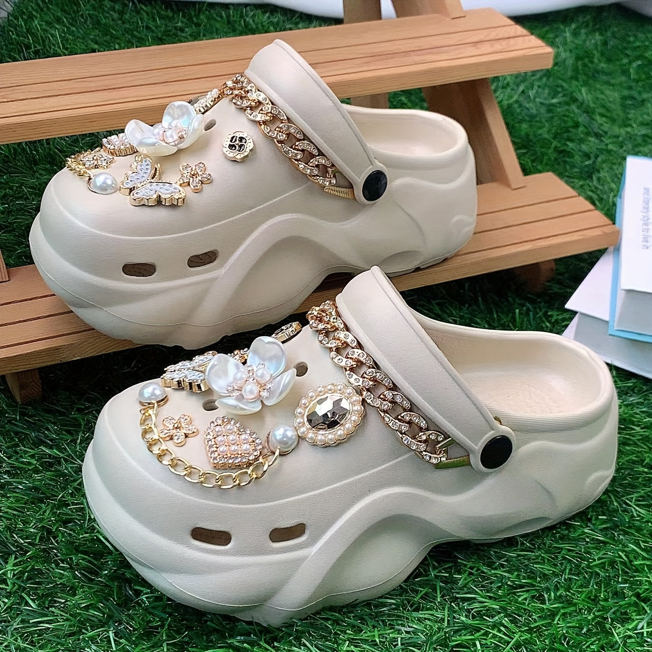 Women's EVA Slip-On Shoes Summer Casual With Flower and Rhinestone Details