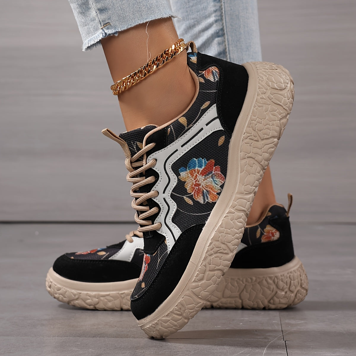Women's Casual Floral Lace-Up Sneakers Lightweight Breathable Mesh Outdoor Shoes