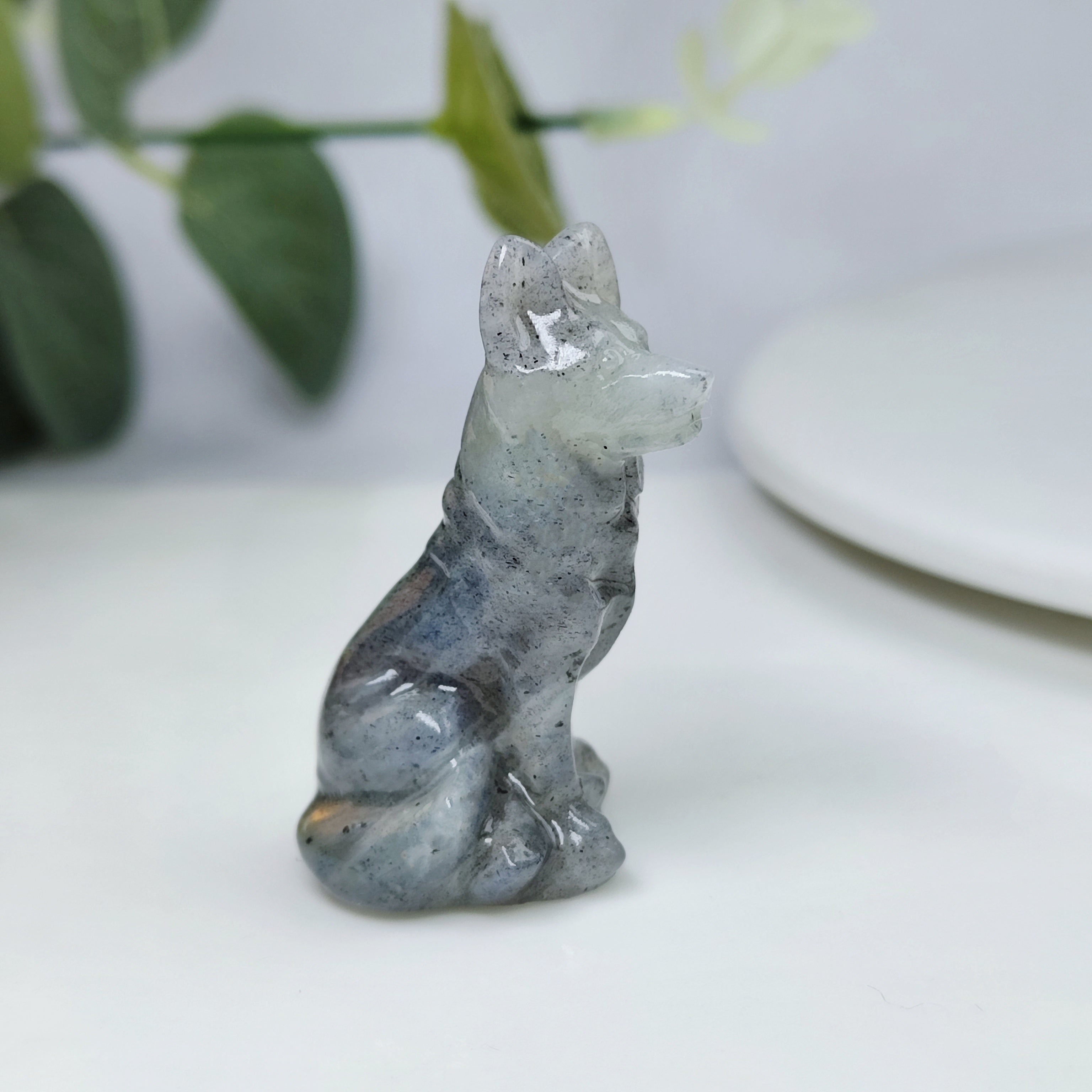 Kristall bilan oymali Bo'ri figuriya, uy bezaklari va sovg'alar uchun hayvon skulpturasi