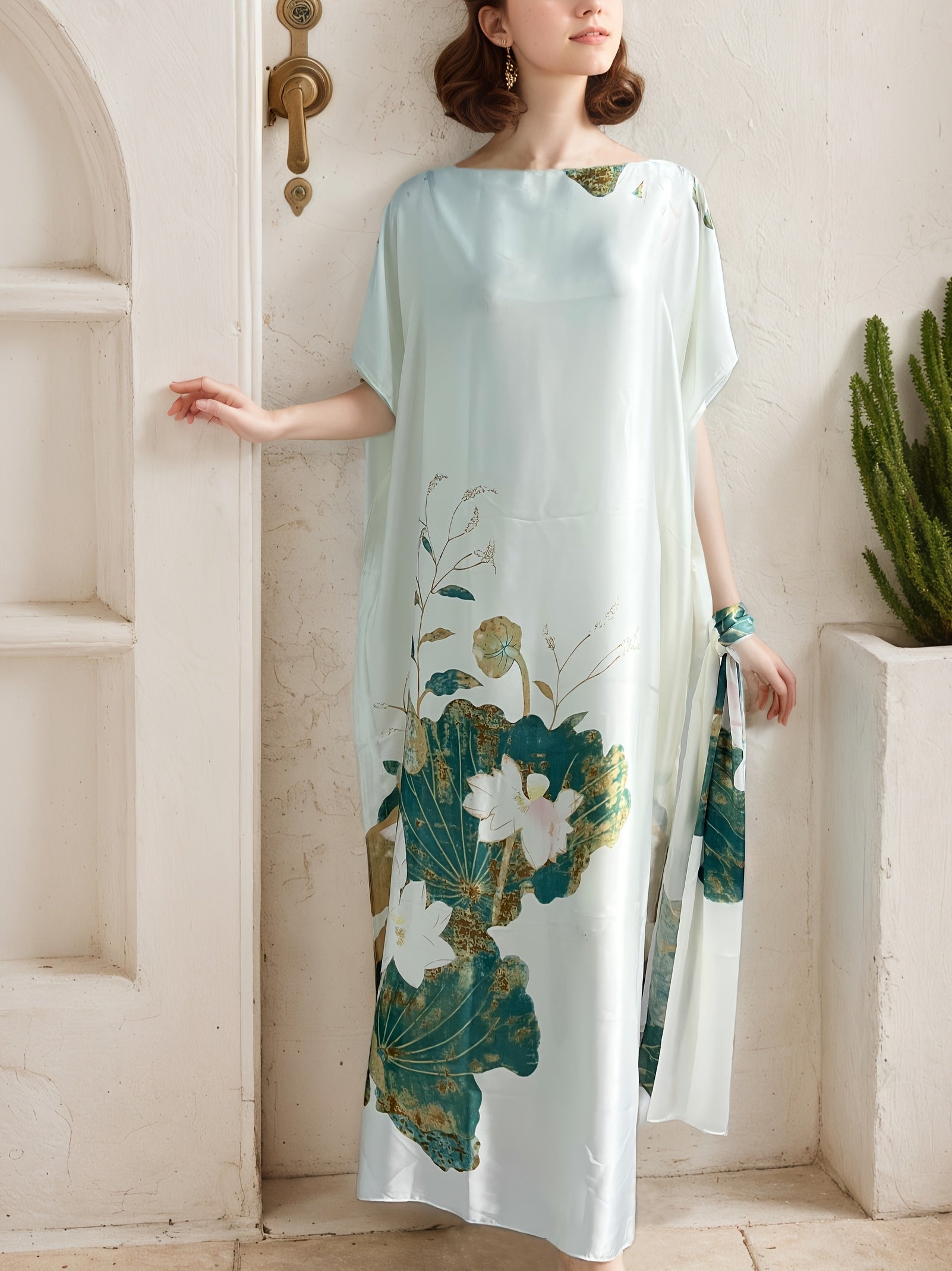 Ayollar uchun katta o'lchamli gul bosma maxi kaftan kiyi va sharf bilan, erkin fit