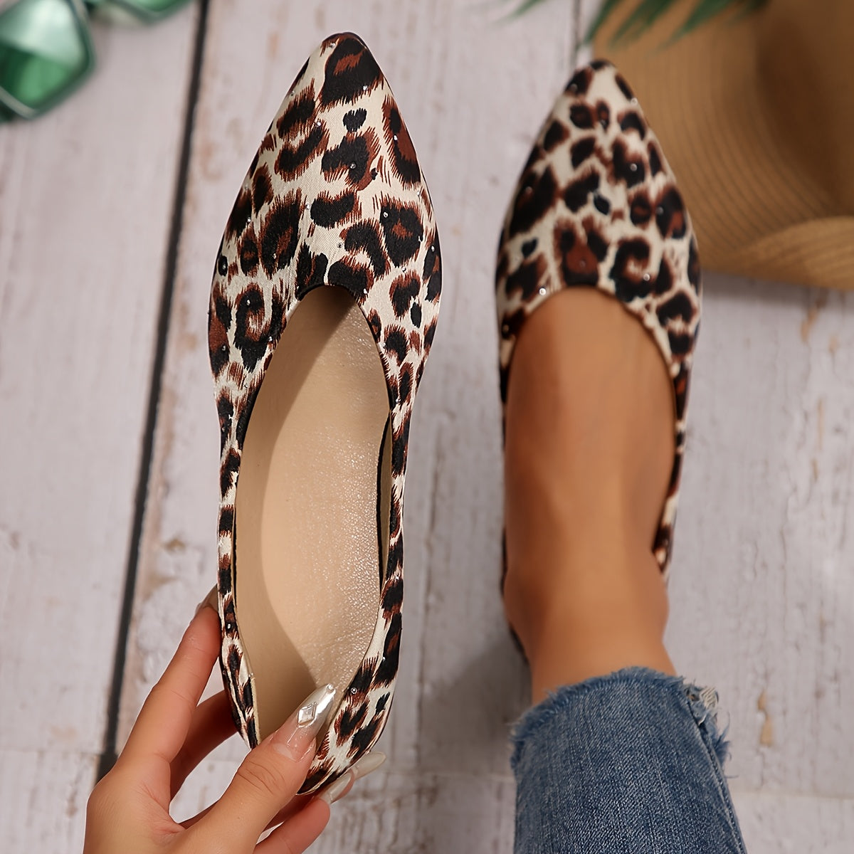 Women Leopard Print Ballet Flats Pointed Toe Slip-On Shoes