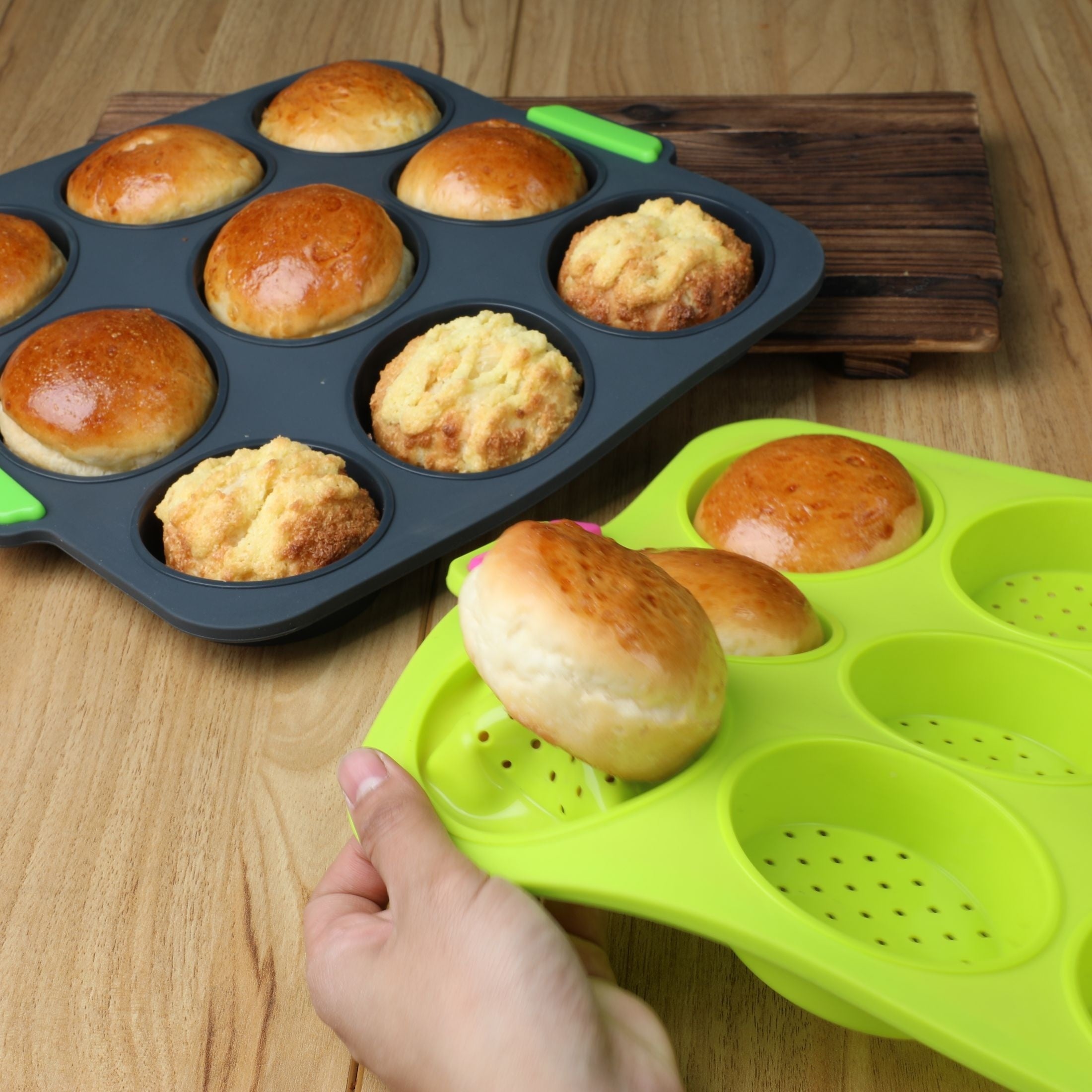 Non-Stick Silicone Cake Mold for Cupcakes Muffins 9 Cavities Heat-Resistant
