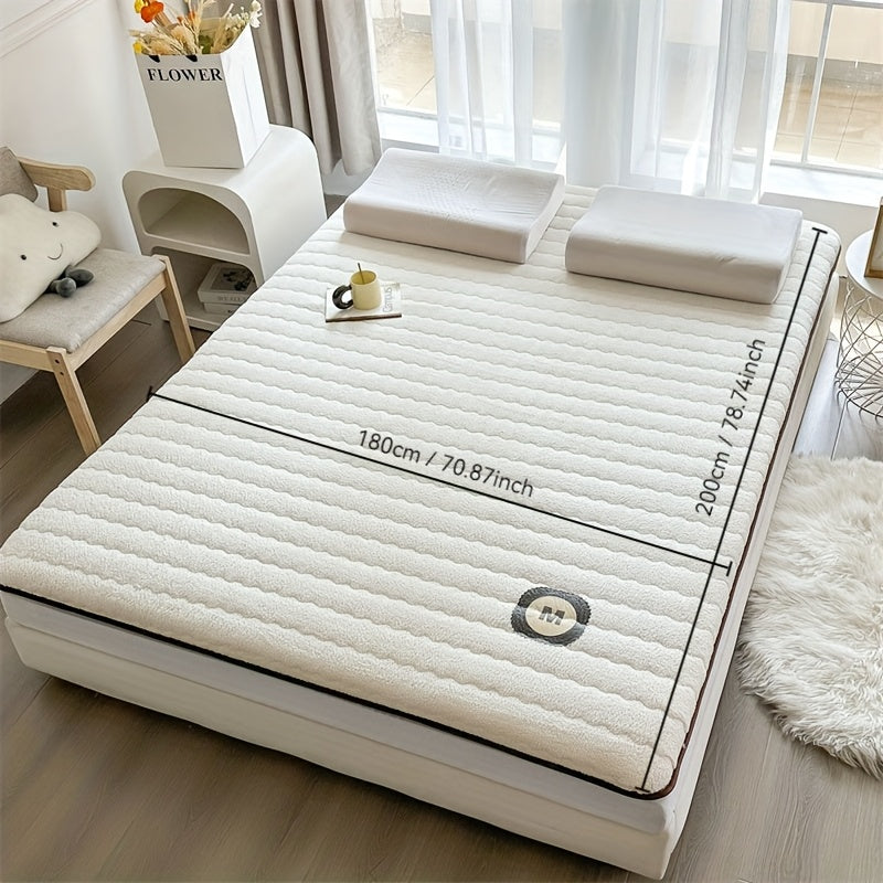 Hashamatli kulrang flis matras ustki qismi tatami yostiq bilan, tikilgan qoplama, mikroto'ldiruvchi. Suv o'tkazmaydigan emas, mashinada yuvish mumkin, 3-5 sm qalin. Har mavsum uchun yumshoq va pufak. Ideal uchun