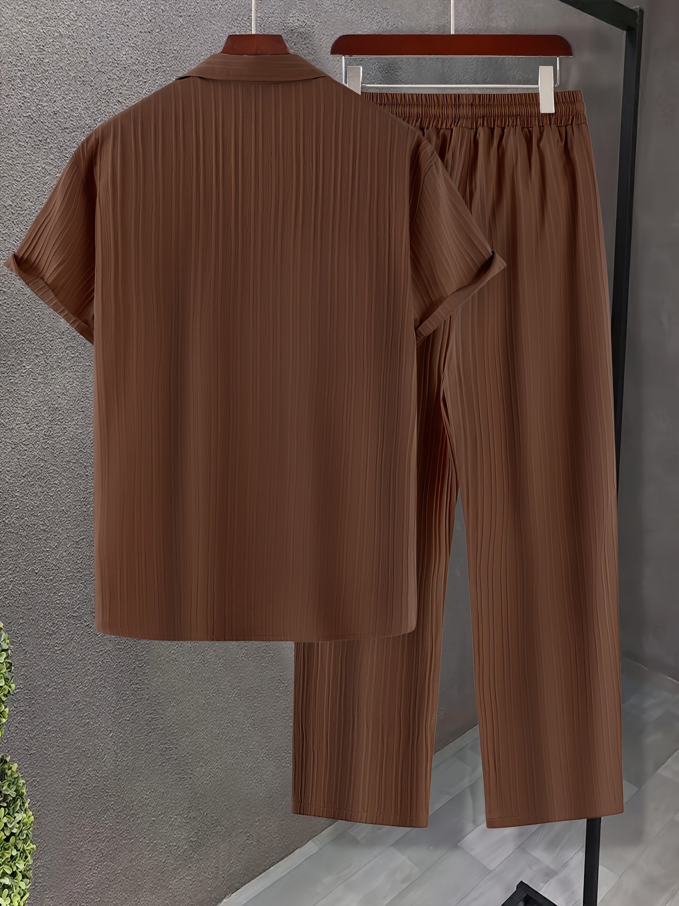 Men's Casual 2-Piece Set Short Sleeve Shirt and Drawstring Pants Polyester Summer