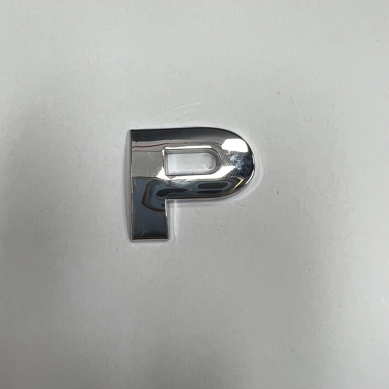 Pegatina para coche con letras y números 3D, emblema dorado y plateado, insignia trasera