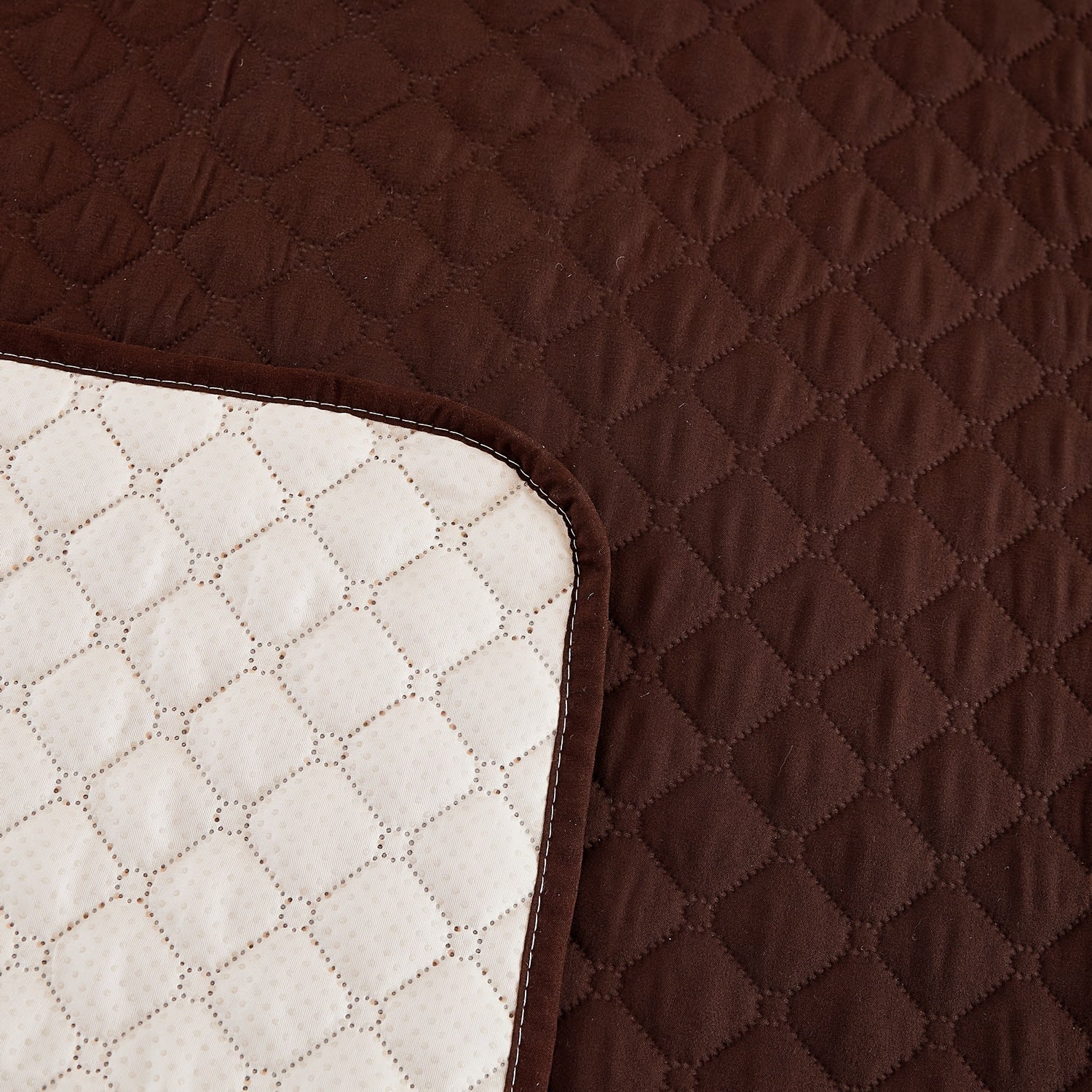 Pet Sofa Cover Four Seasons Machine Washable Fits 1-4 People Polyester