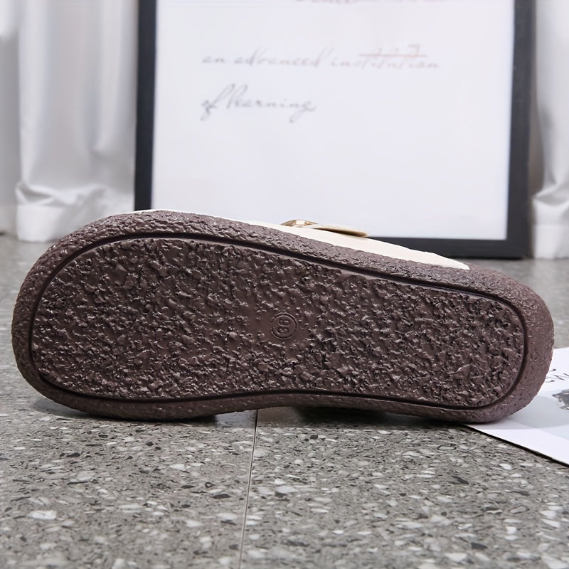 Yoz uchun yumshoq taglik, kamon belbog'i va sirpanmaydigan to'siq bilan ayollar platforma sandallari