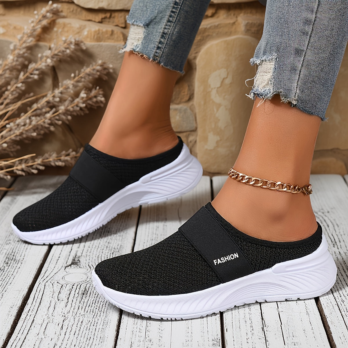Ayollar uchun kundalik slip-on sport poyabzali, nafas oluvchi tarmoq, bej va oq, yozgi poyabzal