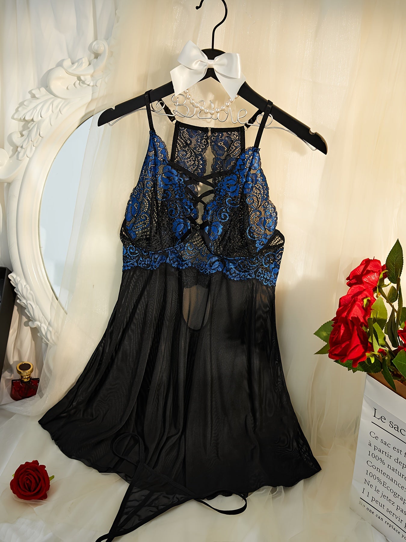 Кросс-ремешковое кружевное платье-бэбидол с комплектом стрингов для женщин, полупрозрачное с сексуальным цветным блоком.