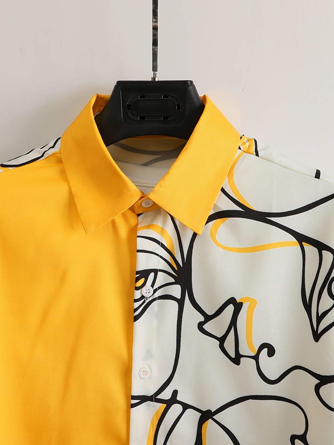 Men's Beige Geometric Pattern Polyester Shirt and Shorts Set All-Season Casual