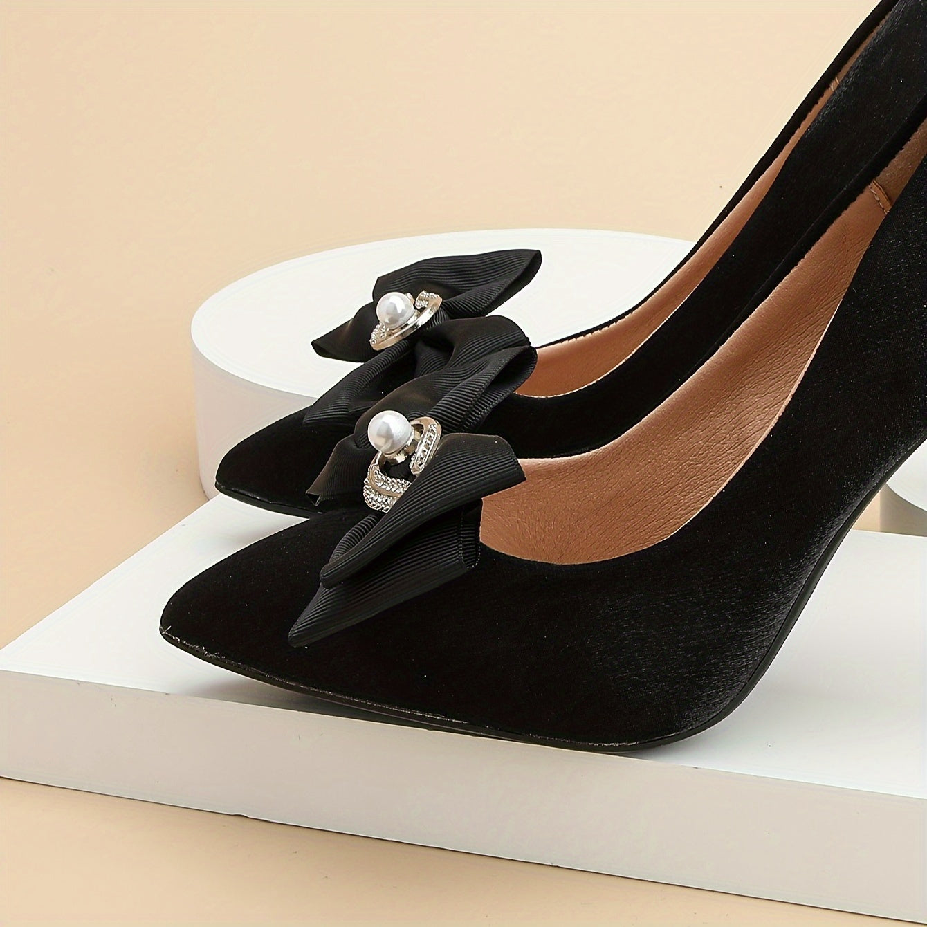 Women Retro Bow Design Detachable Shoe Buckles for High Heels Decoration