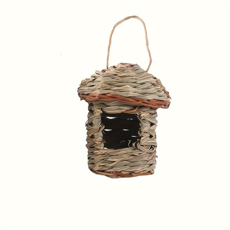 Handmade Straw Birdhouse for Garden Decor Attracts Various Bird Species